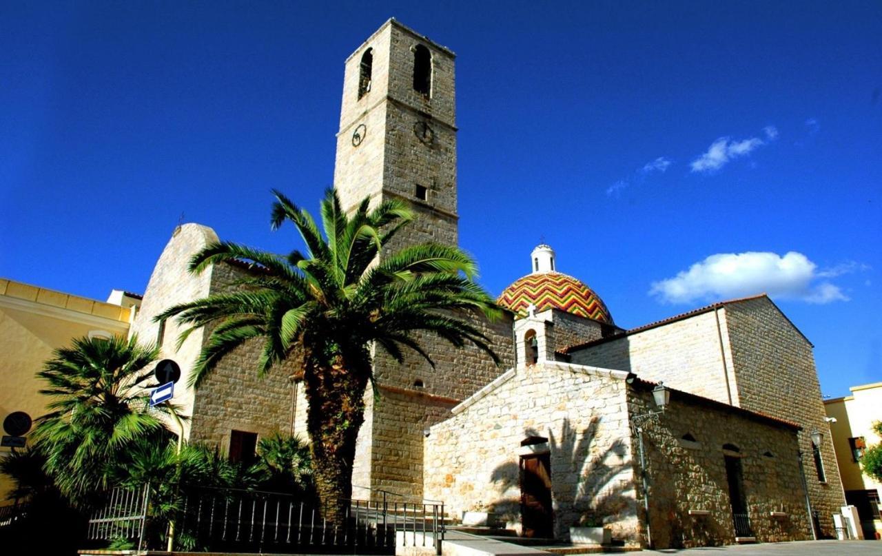 Appartement New - Spacious & Luxurious - Fully Renovated & Equipped 2br - Historical Centre Olbia